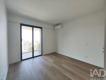 Apartamento T2 para Arrendamento em Algés, Linda-A-Velha e Cruz Quebrada-Dafundo