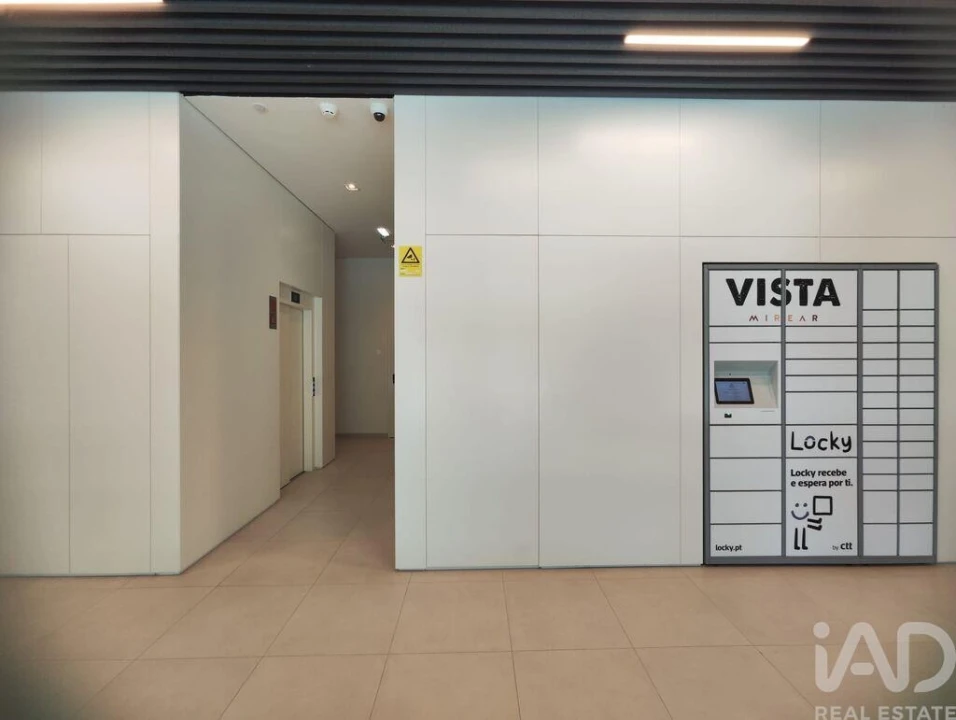 Apartamento T2 para Arrendamento em Algés, Linda-A-Velha e Cruz Quebrada-Dafundo Foto 21