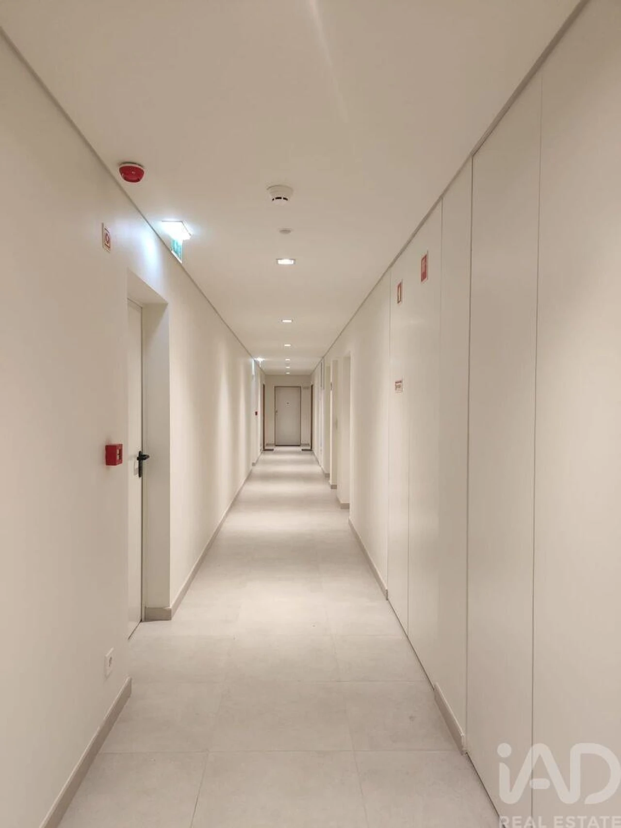 Apartamento T2 para Arrendamento em Algés, Linda-A-Velha e Cruz Quebrada-Dafundo Foto 17