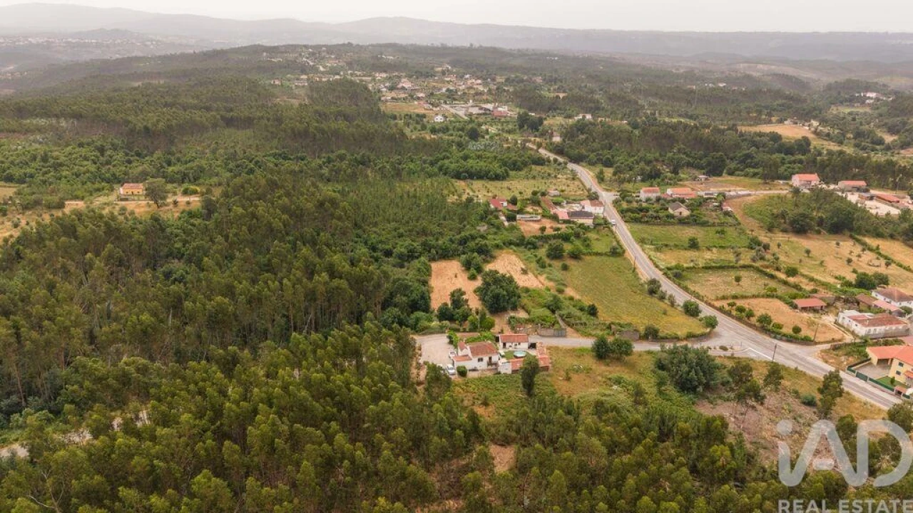 Moradia T6 para Venda em Vila Facaia Foto 40