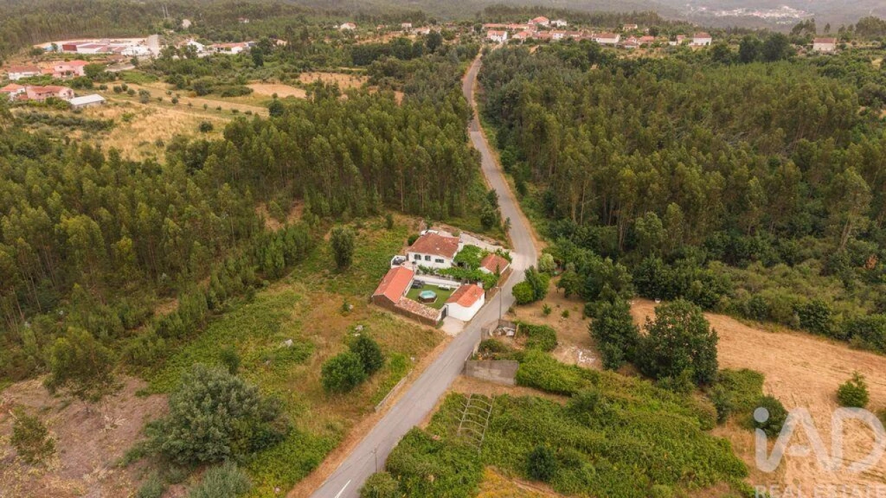 Moradia T6 para Venda em Vila Facaia Foto 39