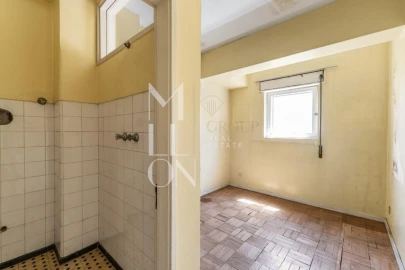 Apartamento T5 para Venda em Ramalde
