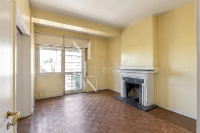 Apartamento T5 para Venda em Ramalde
