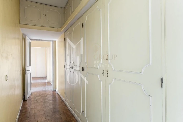 Apartamento T5 para Venda em Ramalde Foto 16