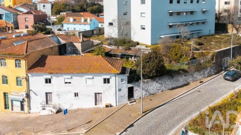 Moradia para Venda em Lordelo do Ouro e Massarelos