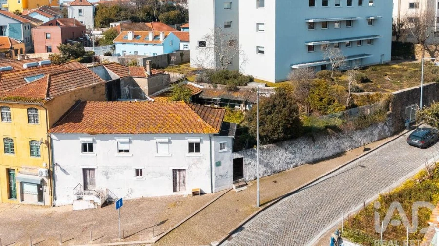 Moradia para Venda em Lordelo do Ouro e Massarelos Foto 2