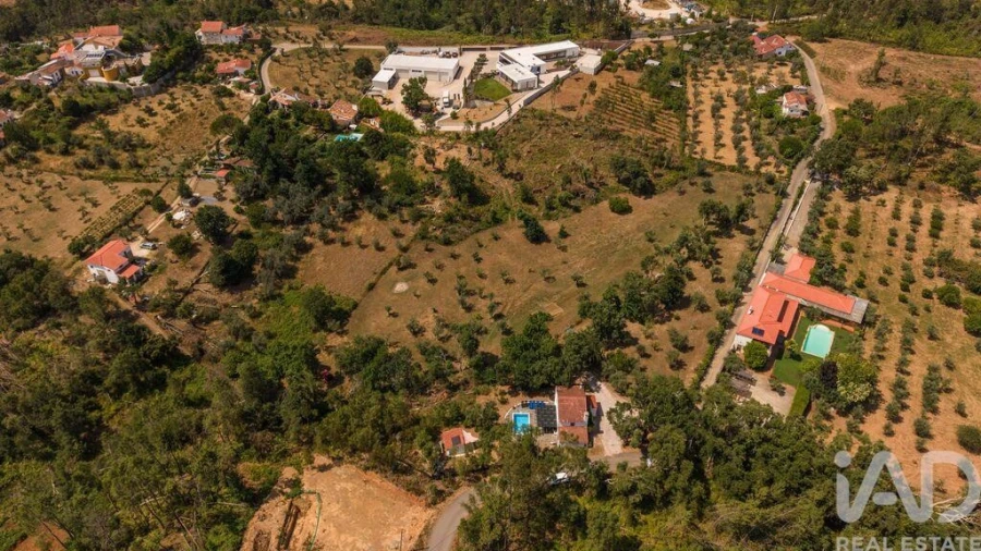 Moradia T3 para Venda em Cabeçudo Foto 39