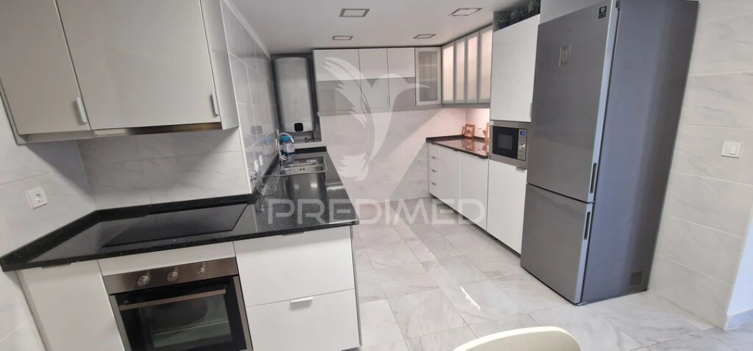 Moradia T2 para Venda em Alverca do Ribatejo e Sobralinho Foto 6