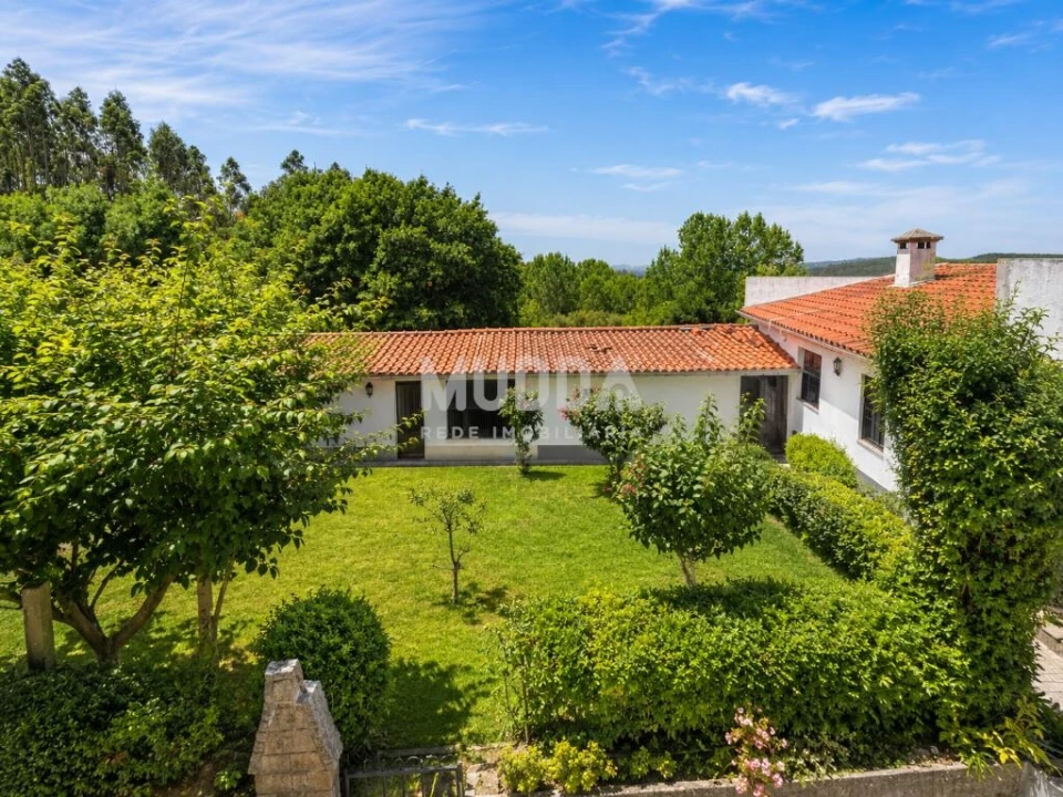 Moradia T4 para Venda em O. Azeméis, Riba-Ul, Ul, Macinhata Seixa, Madail Foto 38