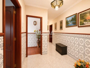 Moradia T4 para Venda em O. Azeméis, Riba-Ul, Ul, Macinhata Seixa, Madail