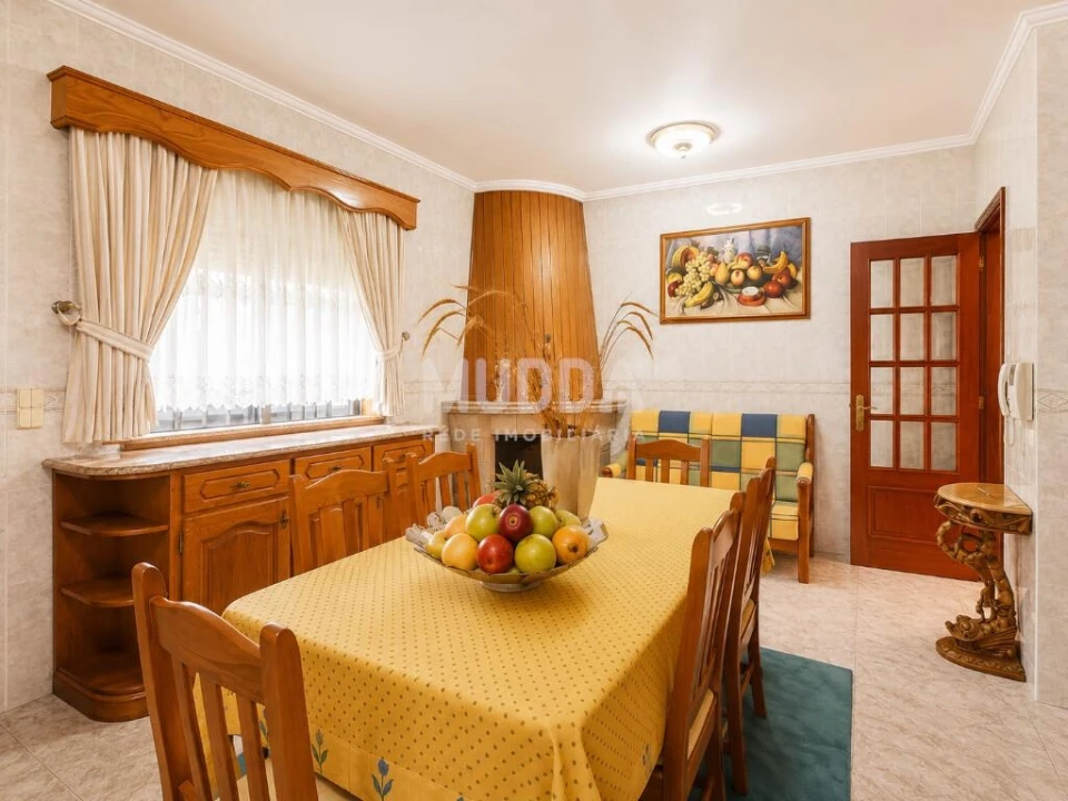 Moradia T4 para Venda em O. Azeméis, Riba-Ul, Ul, Macinhata Seixa, Madail Foto 16