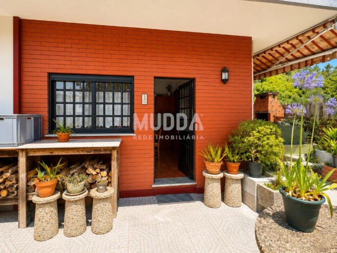 Moradia T4 para Venda em O. Azeméis, Riba-Ul, Ul, Macinhata Seixa, Madail Foto 34