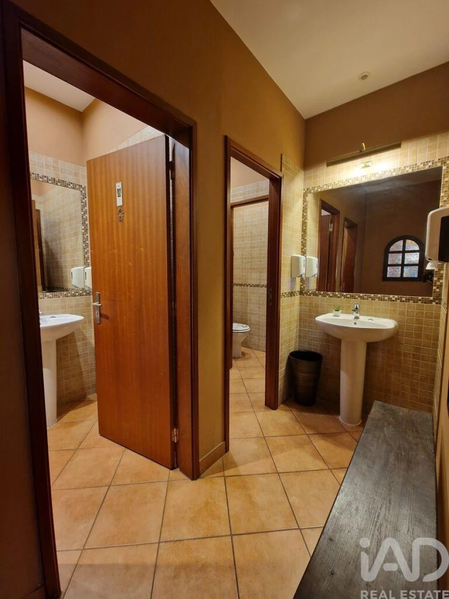 Loja para Arrendamento em Portimão Foto 17