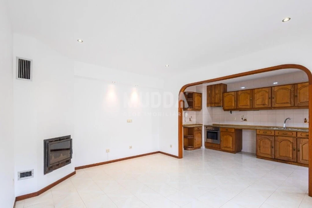 Apartamento T2 para Venda em Ovar, São João, Arada e São Vicente de Pereira Jusã Foto 2
