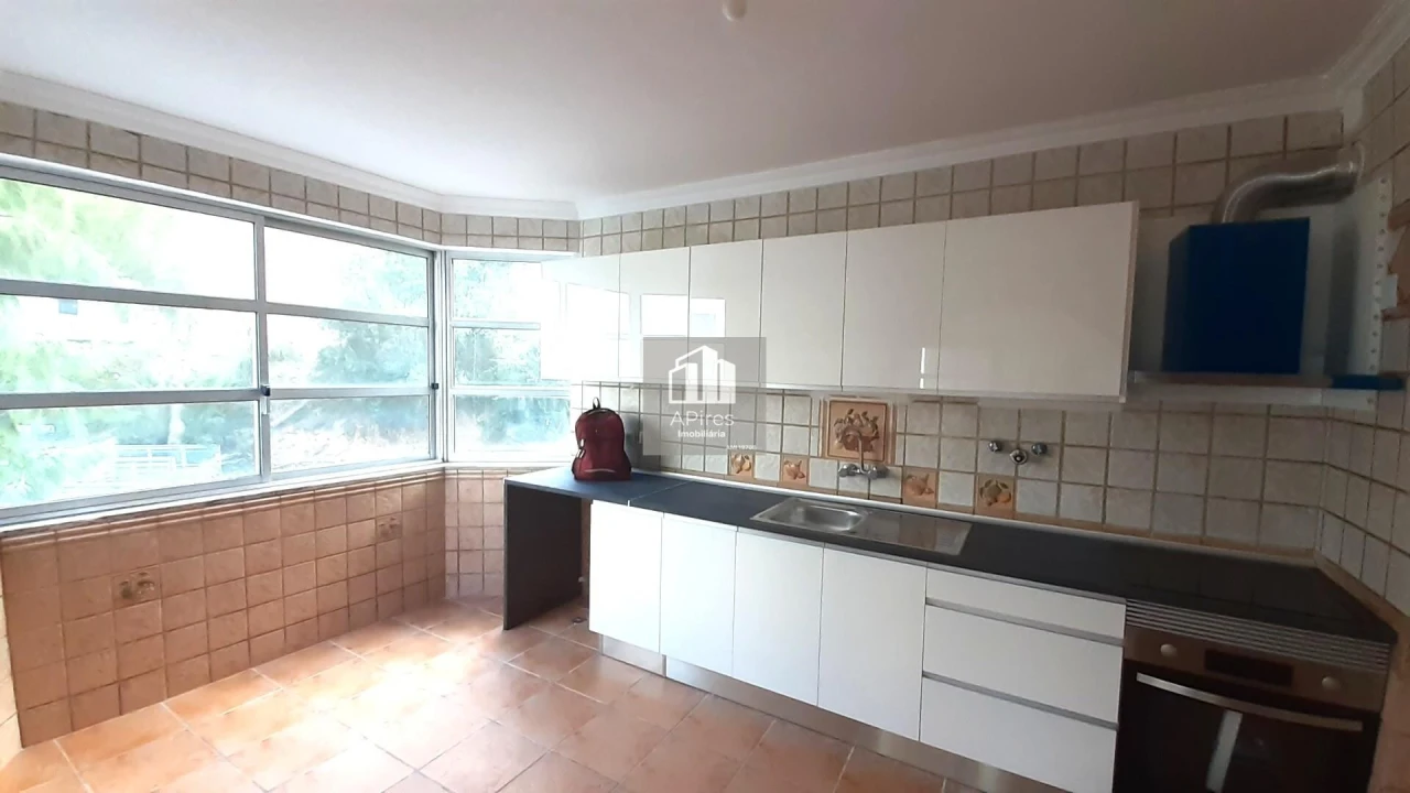 Apartamento T3 para Venda em Algueirão-Mem Martins Foto 5