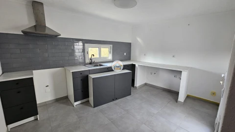 Moradia T2 para Venda em Redondo