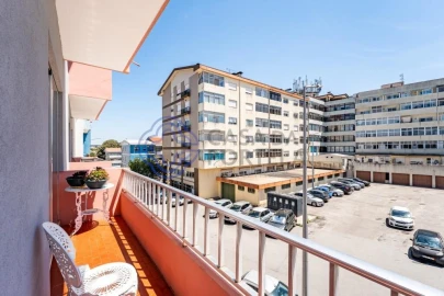 Apartamento T2 para Venda em Cidade da Maia