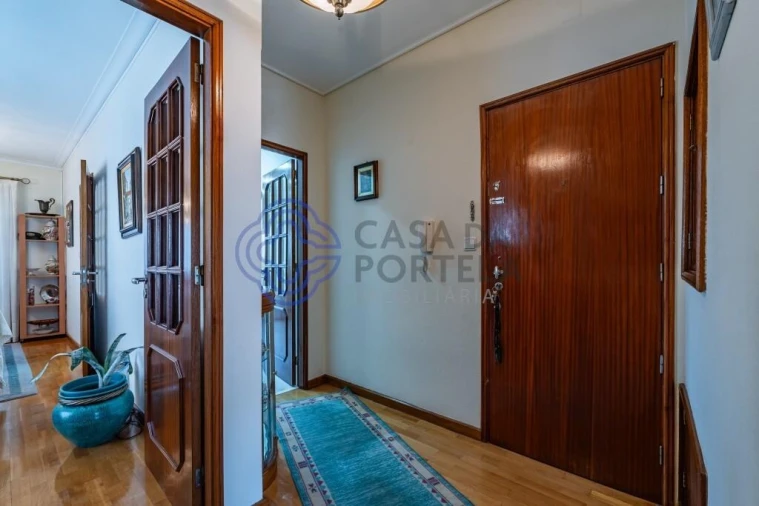 Apartamento T2 para Venda em Cidade da Maia Foto 2