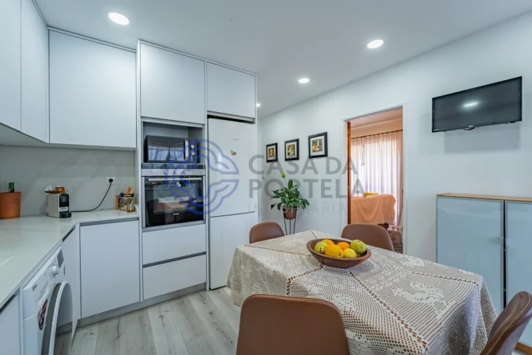 Apartamento T2 para Venda em Cidade da Maia Foto 9