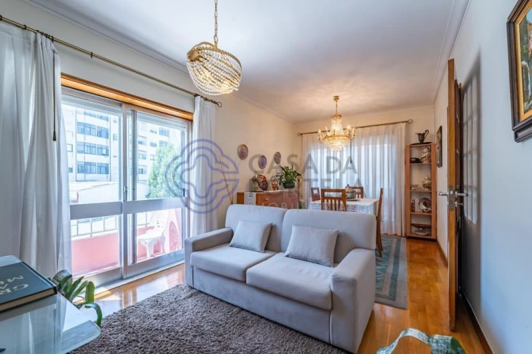 Apartamento T2 para Venda em Cidade da Maia Foto 3