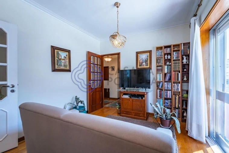 Apartamento T2 para Venda em Cidade da Maia Foto 5