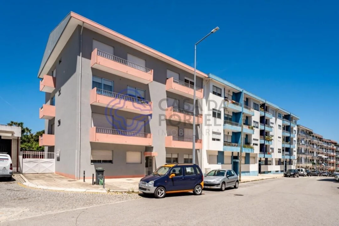 Apartamento T2 para Venda em Cidade da Maia Foto 1