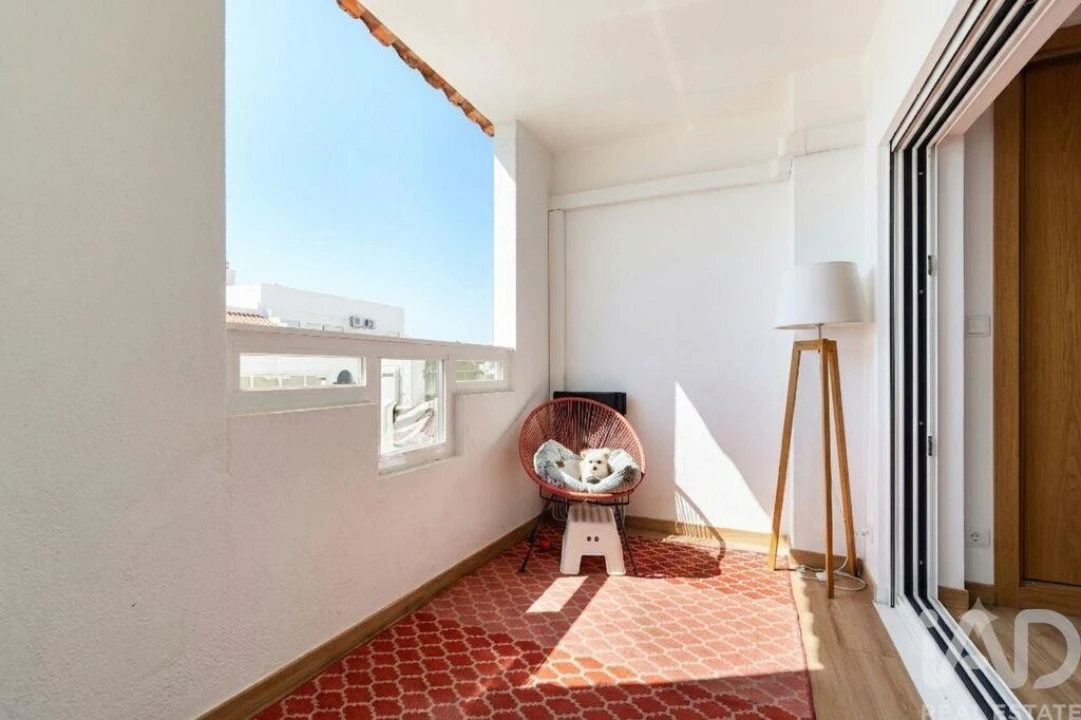 Apartamento T2 para Venda em Quarteira Foto 7