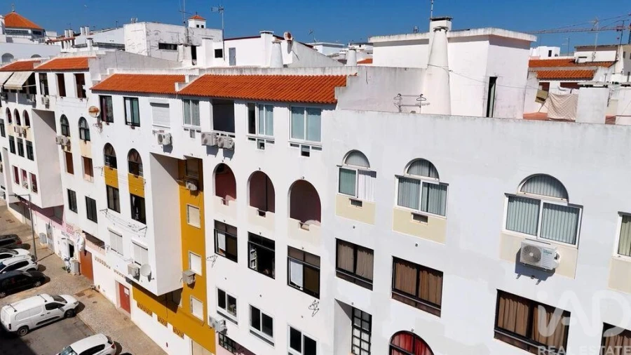 Apartamento T2 para Venda em Quarteira Foto 26