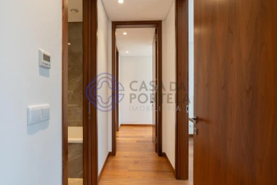 Apartamento T2 para Venda em Santa Maria da Feira, Travanca, Sanfins e Espargo