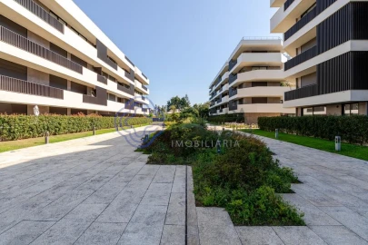 Apartamento T2 para Venda em Santa Maria da Feira, Travanca, Sanfins e Espargo