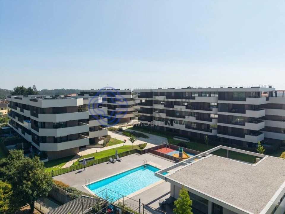 Apartamento T2 para Venda em Santa Maria da Feira, Travanca, Sanfins e Espargo Foto 1
