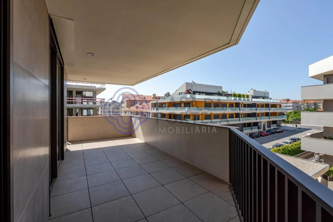 Apartamento T2 para Venda em Santa Maria da Feira, Travanca, Sanfins e Espargo Foto 40