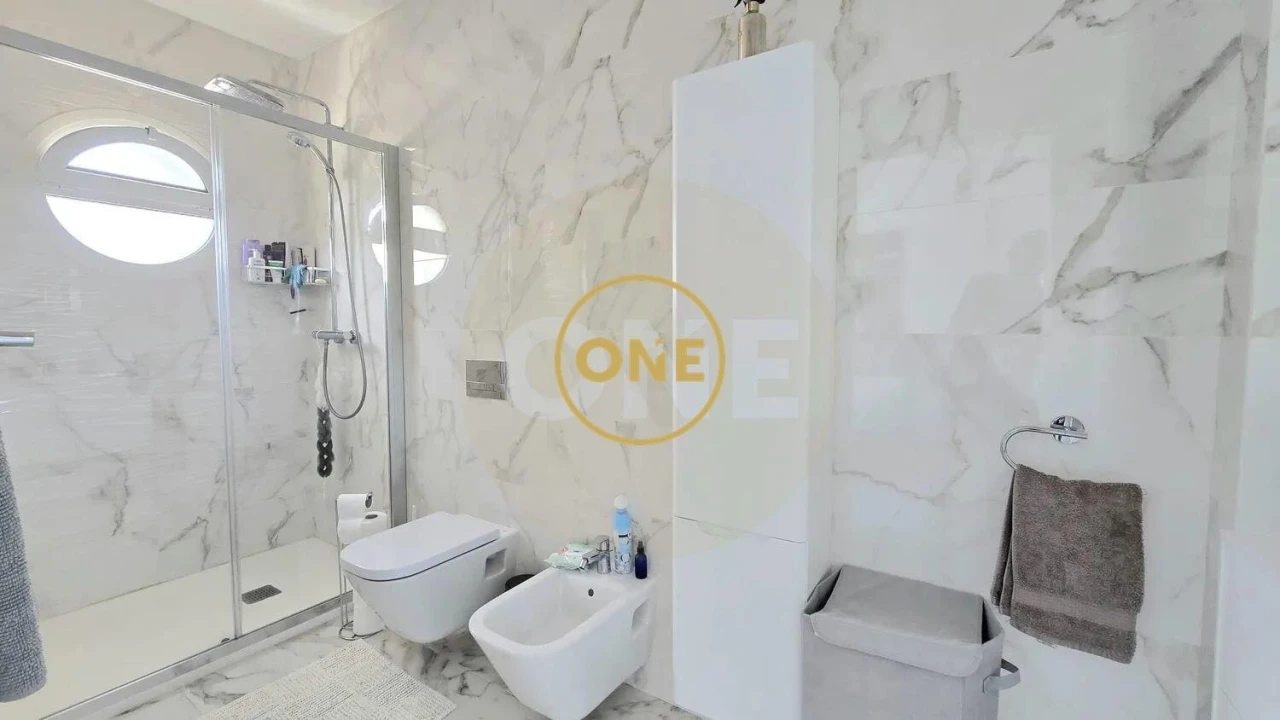 Apartamento T3 para Venda em Albufeira e Olhos de Água Foto 8