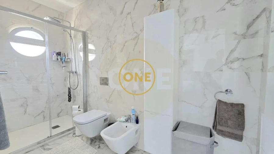 Apartamento T3 para Venda em Albufeira e Olhos de Água Foto 8