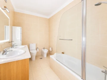 Apartamento T2 para Venda em Miranda do Corvo