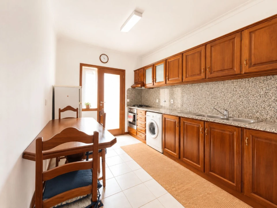 Apartamento T2 para Venda em Miranda do Corvo Foto 6