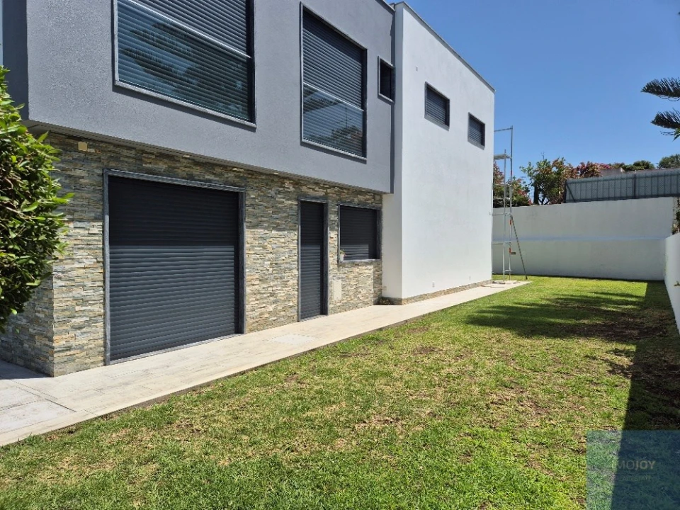 Moradia T5 para Arrendamento em Cascais e Estoril Foto 1