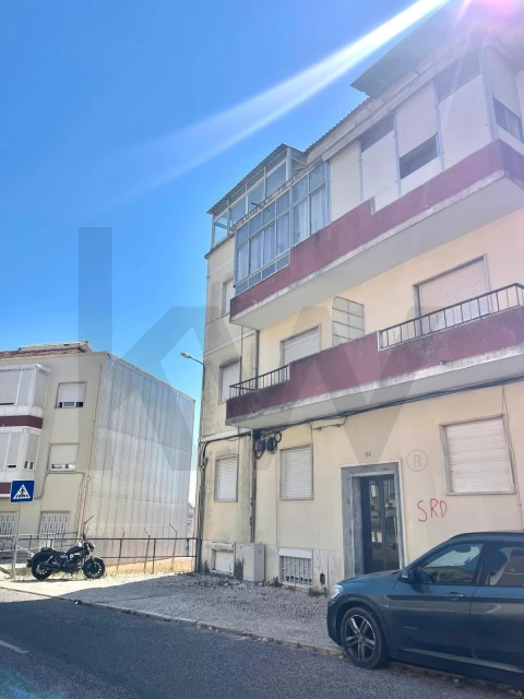 Apartamento T3 para Venda em Queluz e Belas