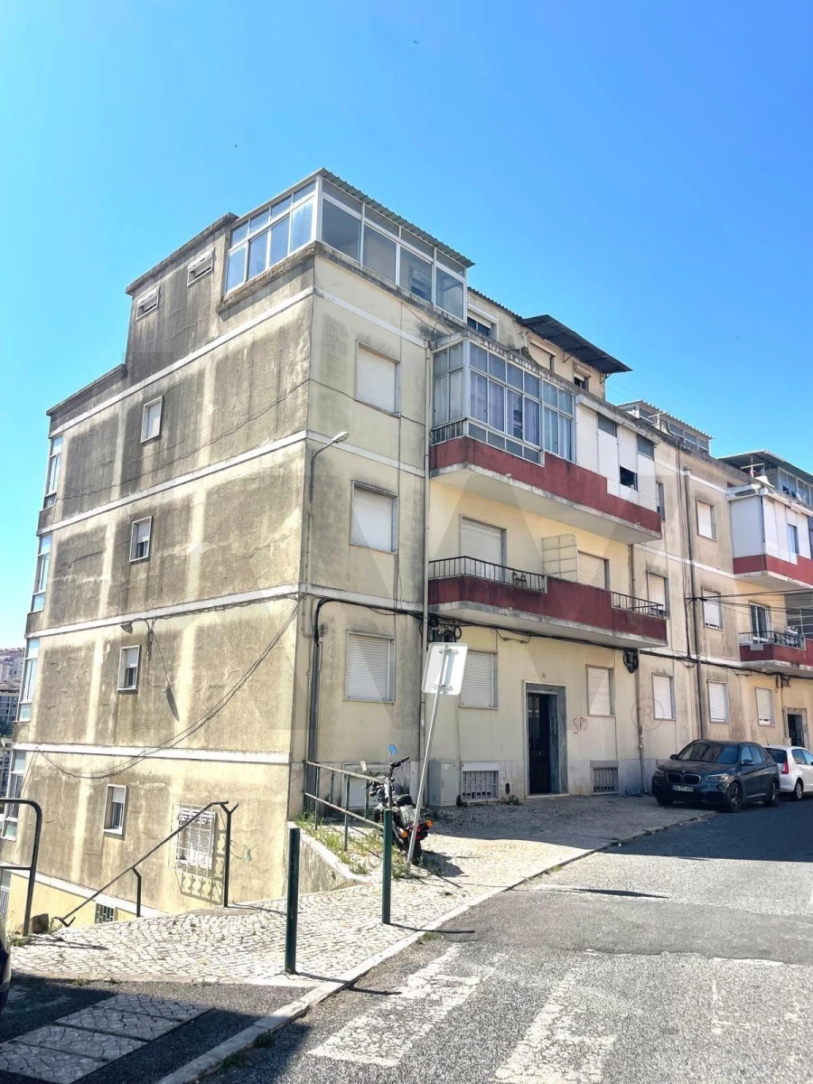 Apartamento T3 para Venda em Queluz e Belas Foto 38