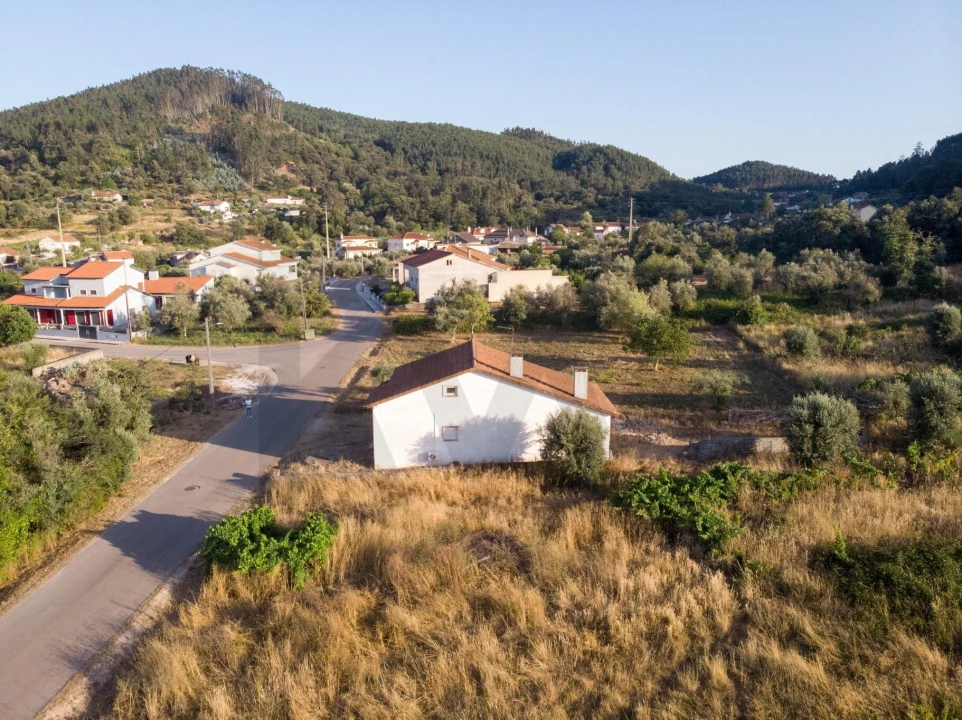 Moradia T3 para Venda em Chão de Couce Foto 45