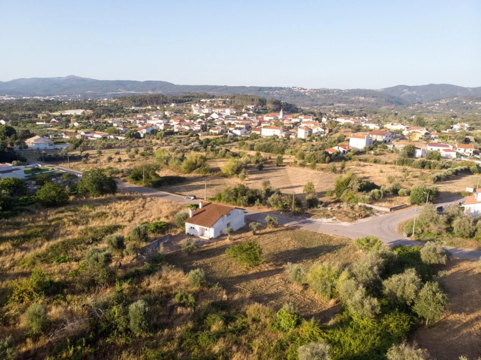 Moradia T3 para Venda em Chão de Couce Foto 42