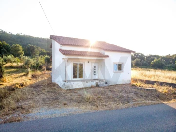Moradia T3 para Venda em Chão de Couce