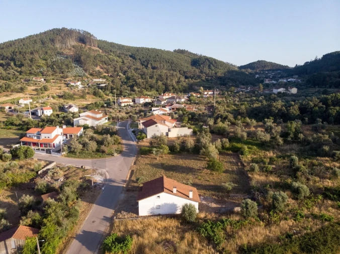 Moradia T3 para Venda em Chão de Couce Foto 44
