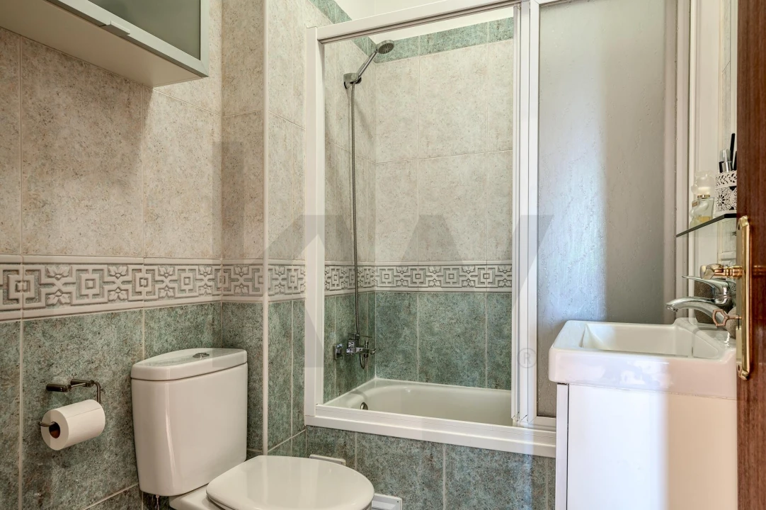 Apartamento T2 para Venda em Amora Foto 17