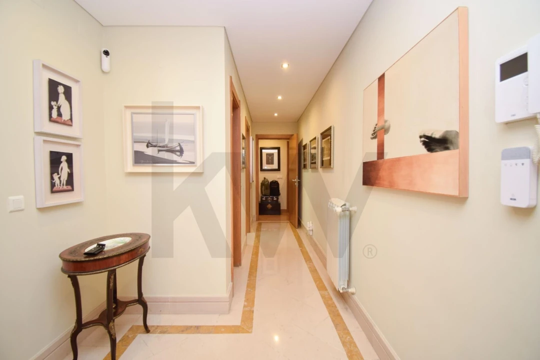 Apartamento T4 para Venda em Lumiar Foto 9