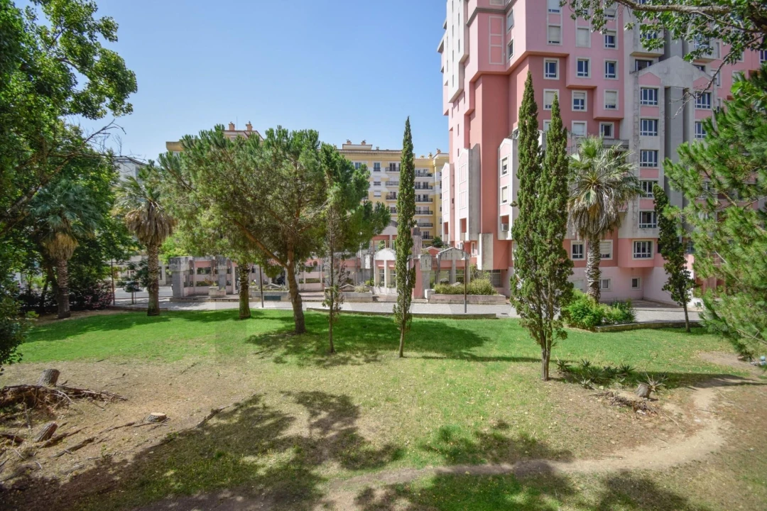 Apartamento T4 para Venda em Lumiar Foto 52
