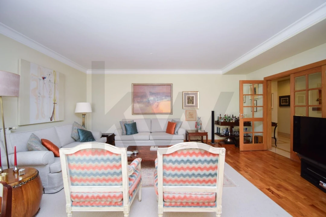 Apartamento T4 para Venda em Lumiar Foto 4