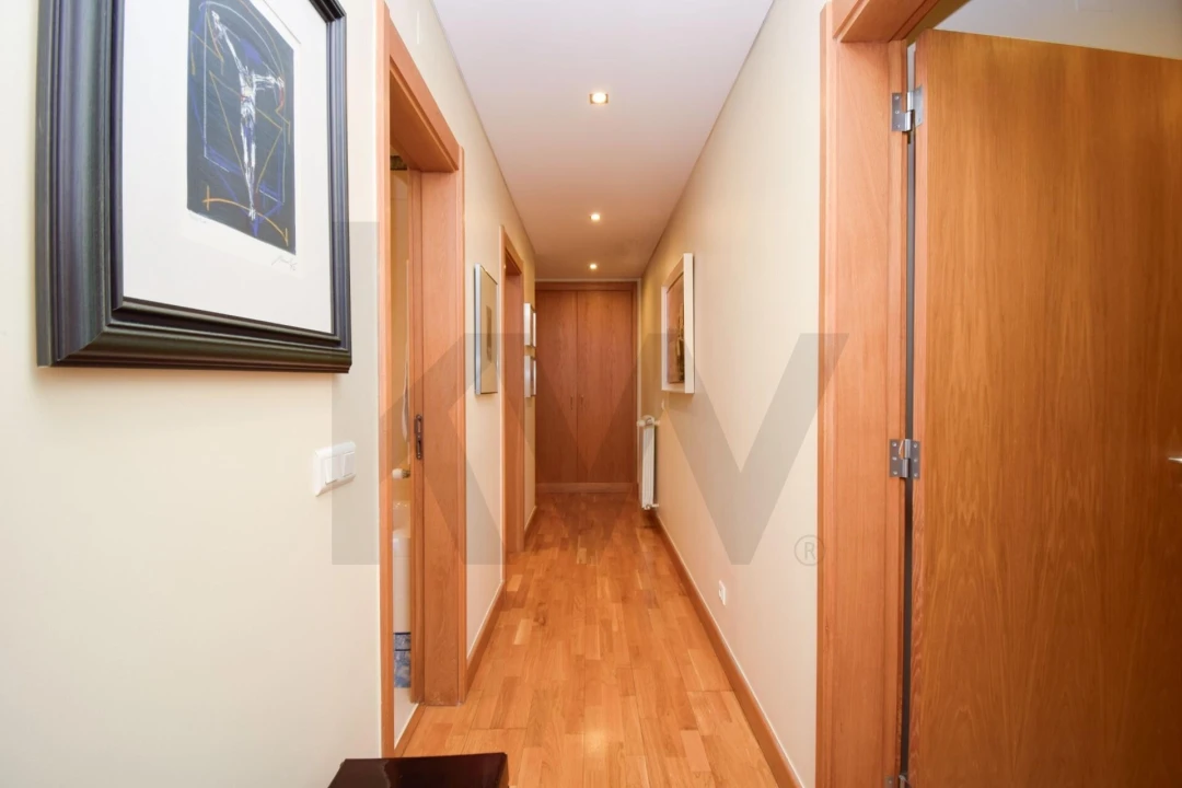 Apartamento T4 para Venda em Lumiar Foto 18