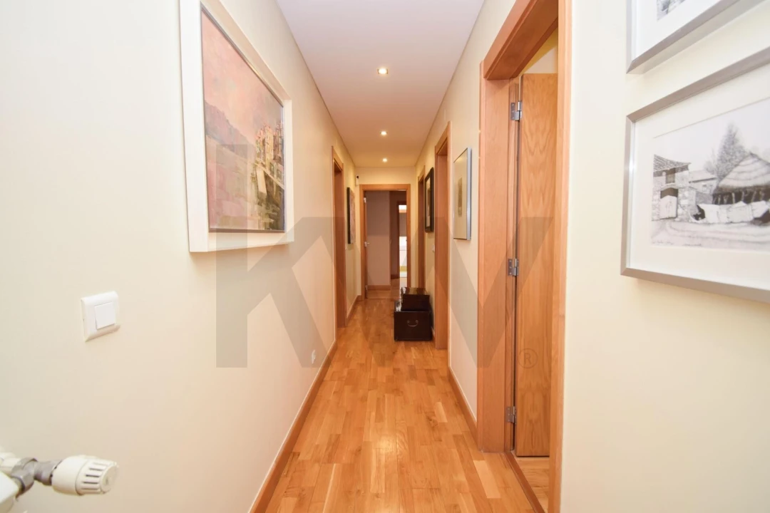 Apartamento T4 para Venda em Lumiar Foto 19