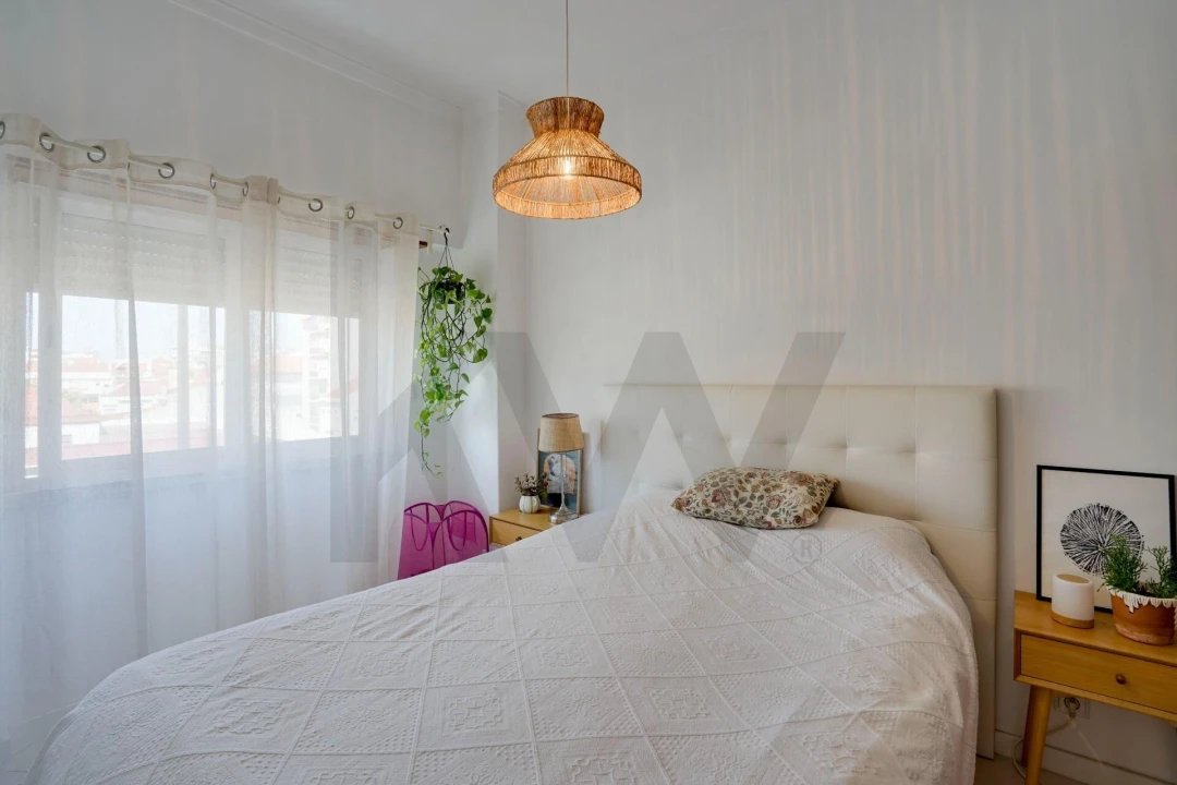 Apartamento T1 para Venda em Costa da Caparica Foto 11